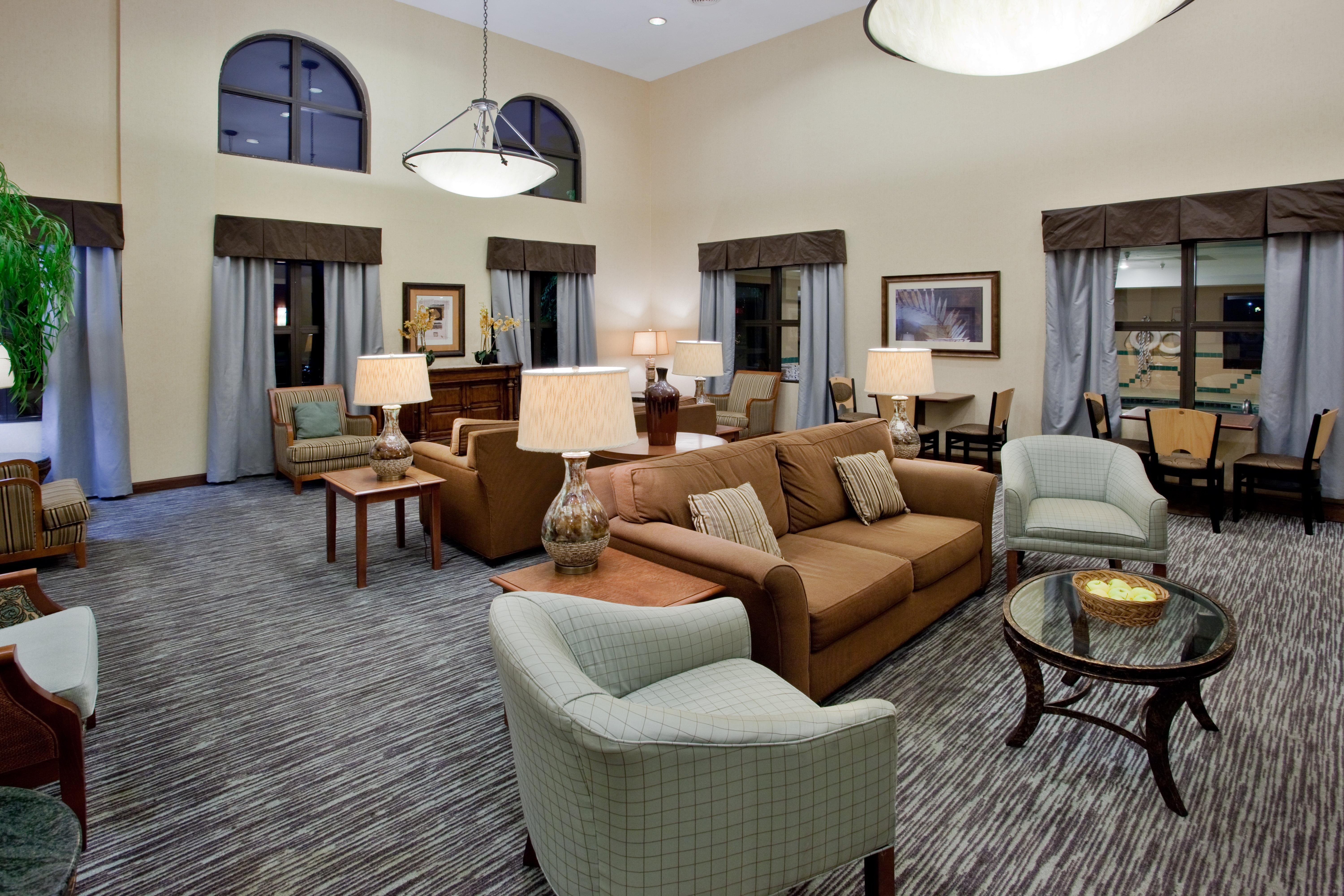 Wingate By Wyndham Waynesboro Hotel Exterior photo